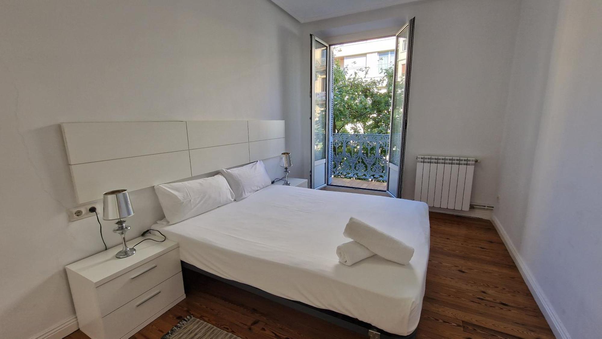 Home In The Heart Of Donostia! Сан Себастиан Екстериор снимка